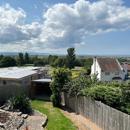 Offa'S Lodge Family Home Quiet Area With Sea Views Prestatyn Exterior foto