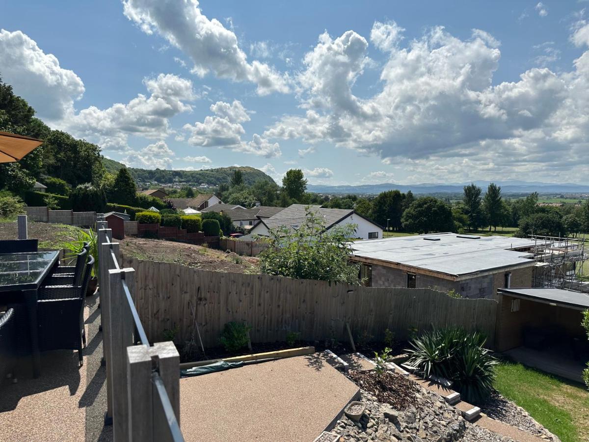 Offa'S Lodge Family Home Quiet Area With Sea Views Prestatyn Exterior foto