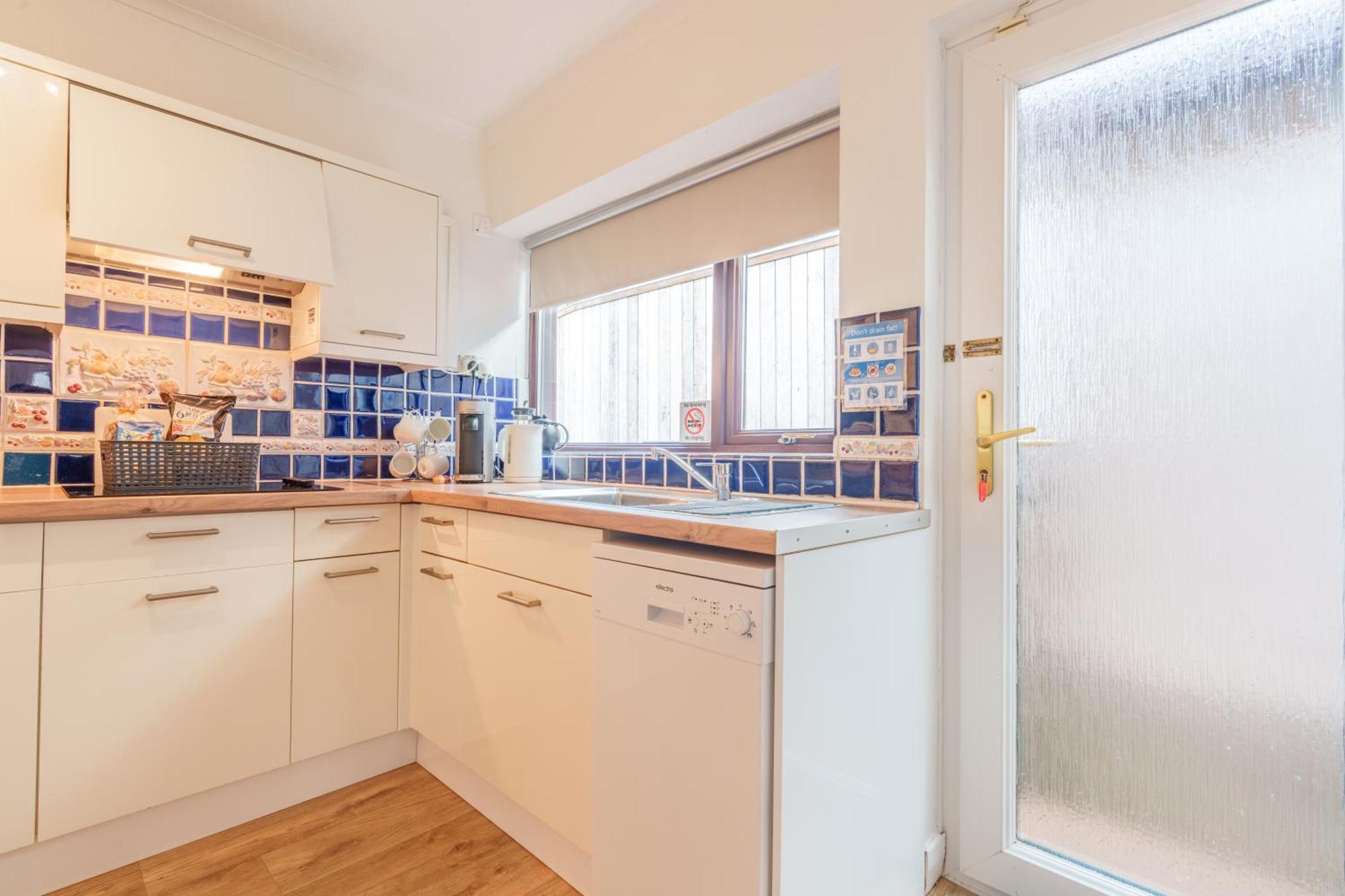 Offa'S Lodge Family Home Quiet Area With Sea Views Prestatyn Exterior foto